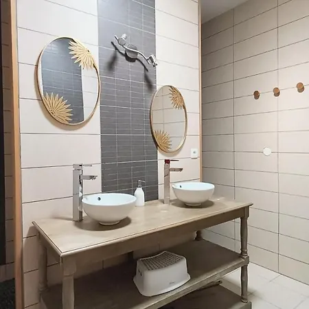 L'oceane Dans Un Ecrin De Verdure Avec Piscine 9 A 11 Pers Villa